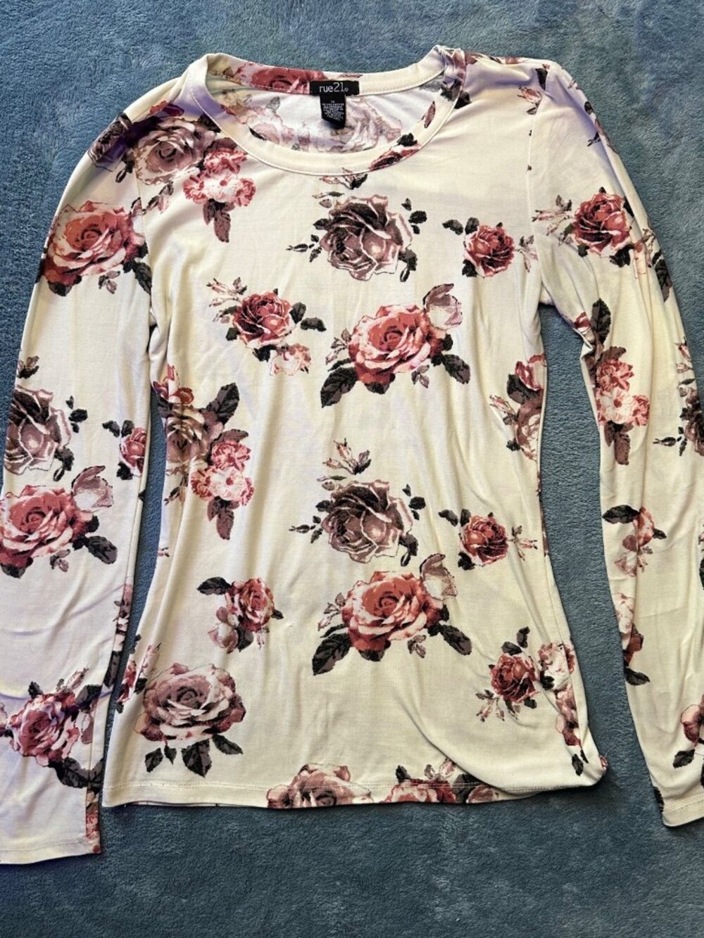 Rue 21 White Floral Longsleeve Soft Tee